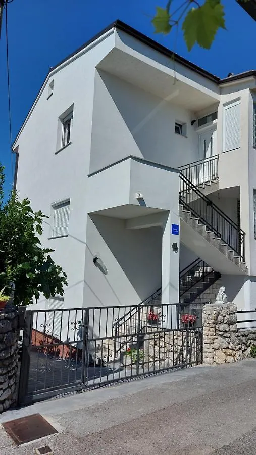 Apartments Ema 크리크베니카